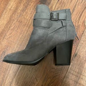 Women’s grey booties